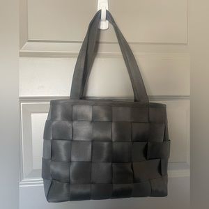 Authentic Harvey’s Seatbelt Bag